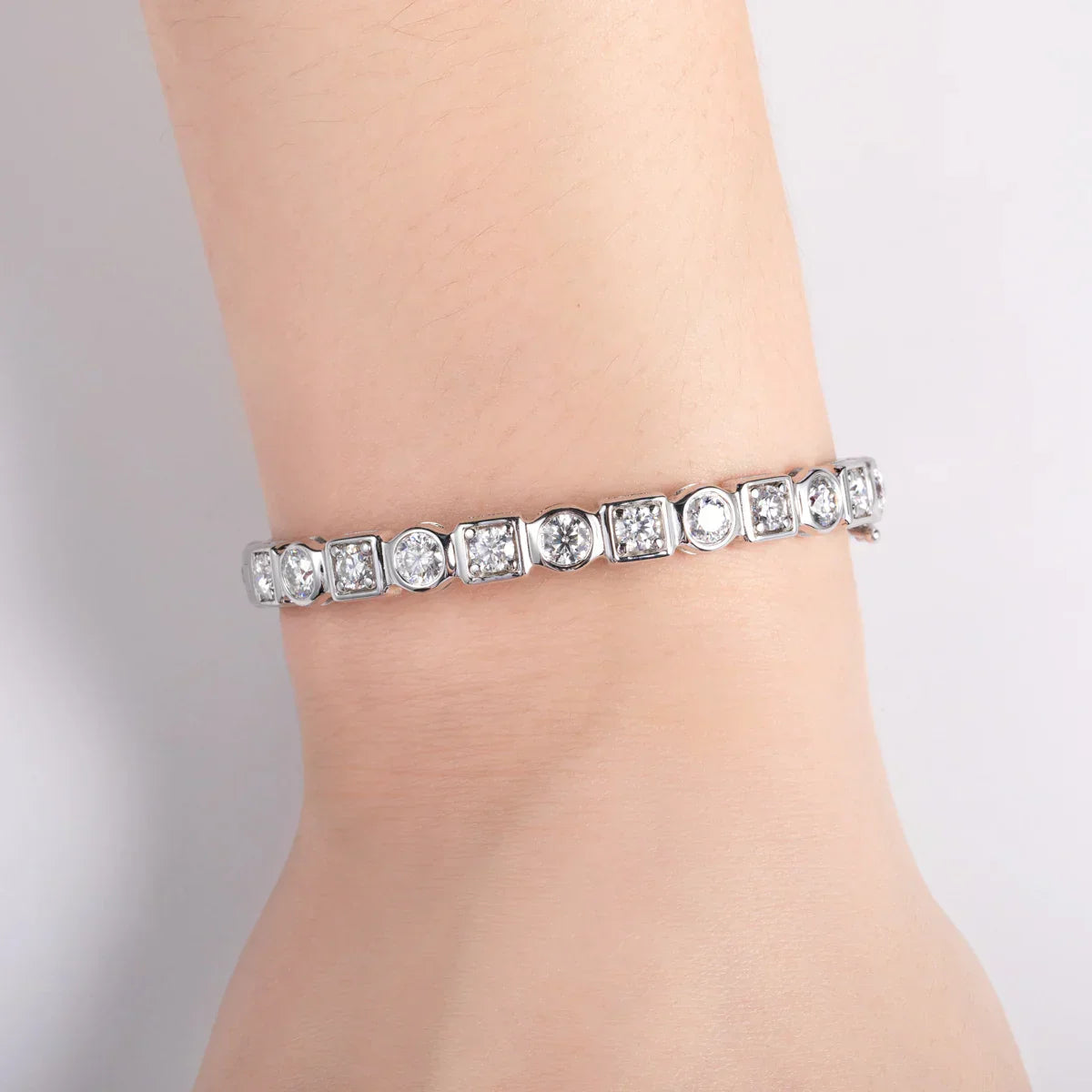 ‘Crown Princess’ 4.5mm D Color Round Cut Tennis Bracelet