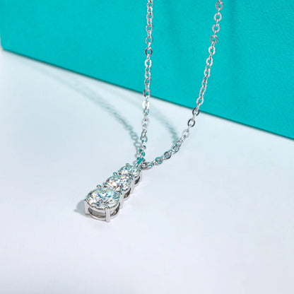 1.8cttw Round Cut Moissanite Diamond Pendant Necklace