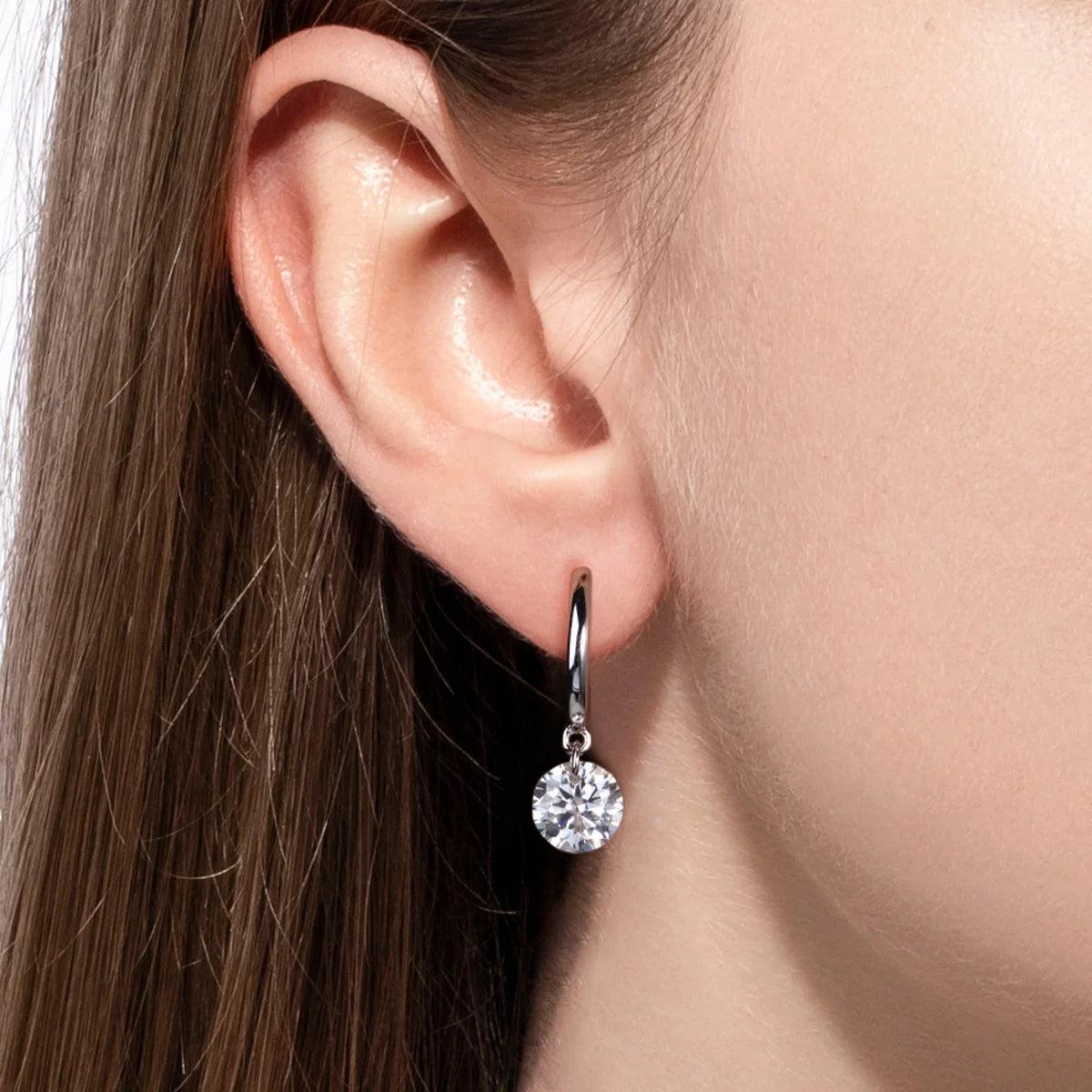 Pendientes colgantes redondos de 2 quilates de G. Harper Jewelry Co.