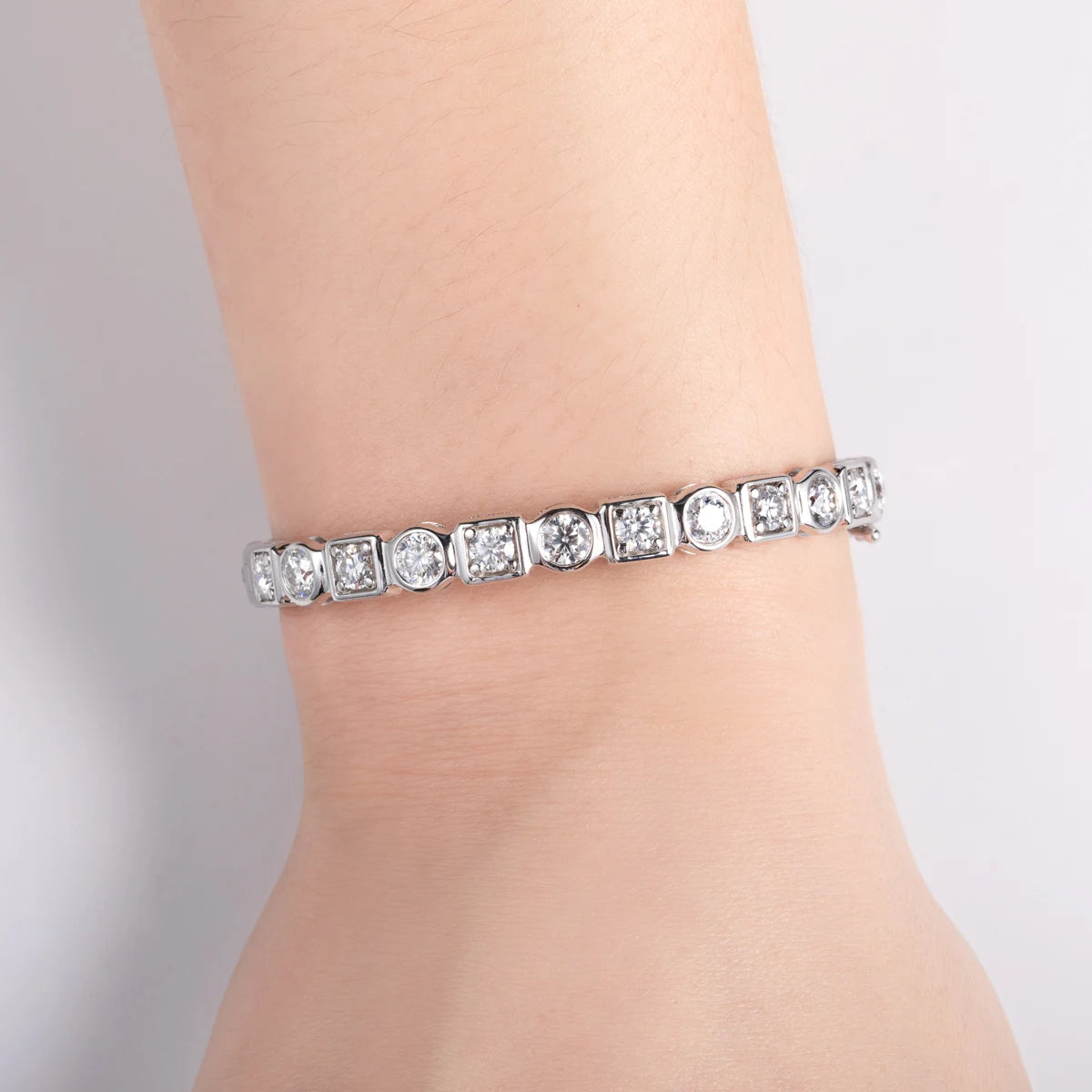 ‘Crown Princess’ 4.5mm D Color Round Cut Tennis Bracelet